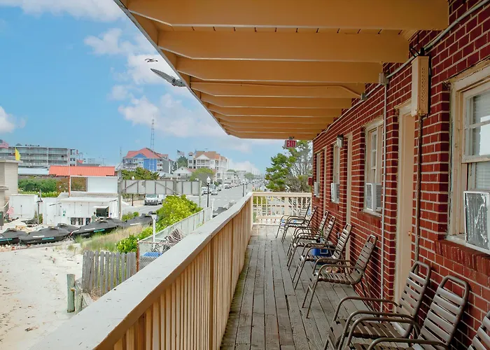 Motel: Oceanic Motel