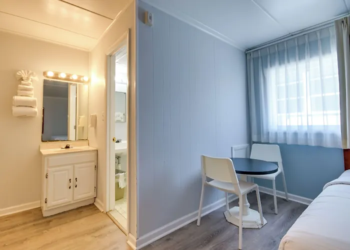 Rideau Oceanfront Motel